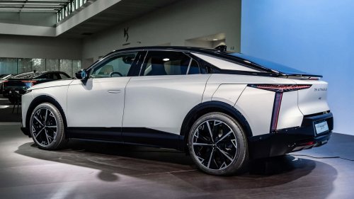 DS Nº8 coche de lujo único con máxima calidad y 8 años de garantía