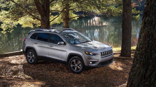 'No Engine Or Transmission Issues?': Illinois Uber Customer Gets Into 2019 Jeep Cherokee. Then He Sees the Odometer