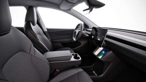 The Base Tesla Model Y Still Has a Glass Roof. You Just Can't See It From Inside