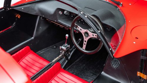 Dino 206 S, el último Ferrari creado para desafiar a Porsche, está a la venta.