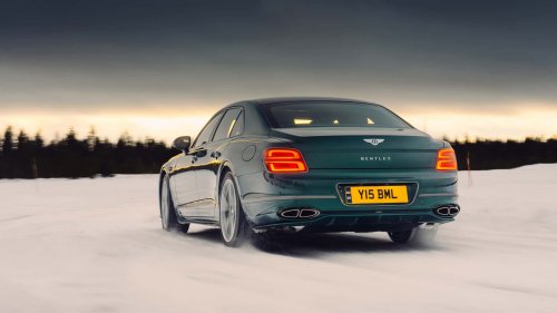 Increíble: este Bentley ha alcanzado los 193 km/h sobre hielo