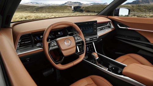 Desde 23.800 € y con motor de gasolina, híbrido o eléctrico. Con el KGM Torres, tú decides