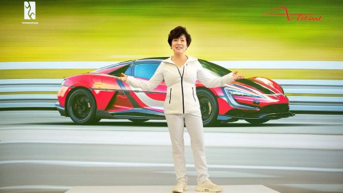 La Chinoise qui bat Bugatti atteint 496 km/h