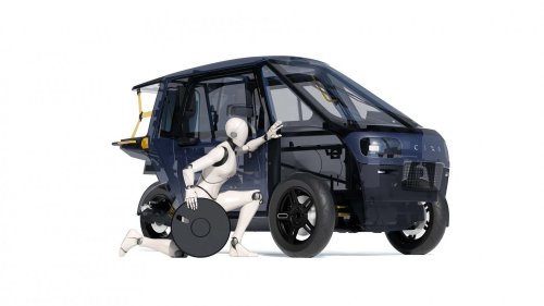 L'étrange voiture électrique à pédales