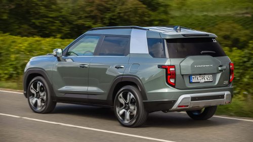 KGM stellt ersten Vollhybrid vor – Premiere im SUV Torres