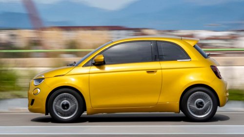 Fiat 500 Hybrid (2026) im Video: Kult-Kugel mit Spar-Herz