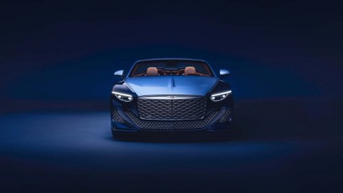 Un descapotable a medida con motor W12 y detalles hechos a mano