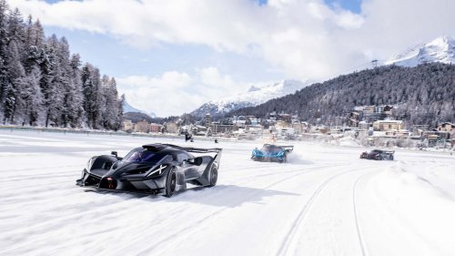 Bugatti Took Its Best Hypercars Ice Drifting. It's Pure Cinema