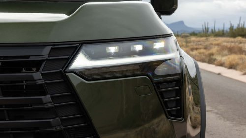 Woman Goes to Lexus Dealership. She’s Shaken When She Learns How Much This 2025 Model Costs Monthly to Lease