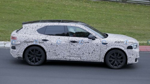 Das erste Elektroauto von Bentley zeigt sich als Erlkönig