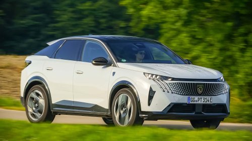Peugeot E-3008 (2025) im Dauertest: Starkes Design, hoher Preis