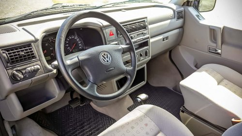 Volkswagen T4 Caravelle Projektzwo 2000: preparación deportiva ¿acertada?