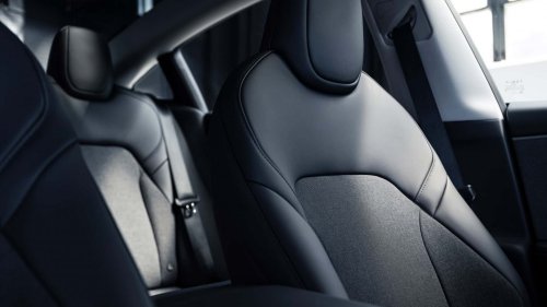 Tesla dévoile également la Model 3 Standard