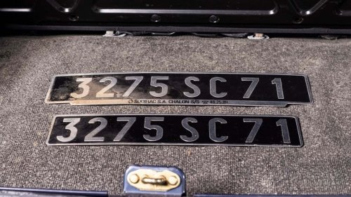 Precio entre 5.000 y 10.000 € para este Renault 5 clásico que se abandonó estando nuevo