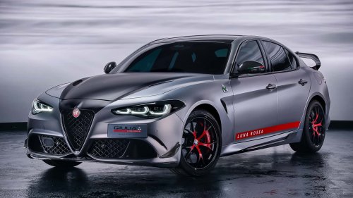 Alfa Romeo Giulia Quadrifoglio Luna Rossa: para surcar la pista