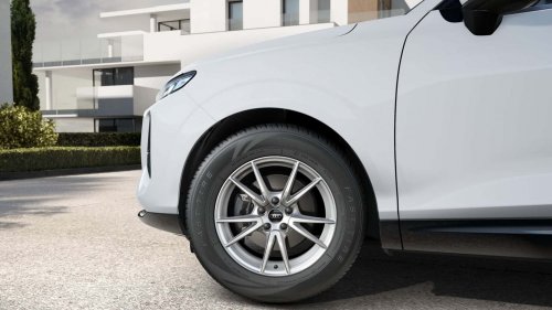 Apakah Model Dasar Audi Q3 Ini Terlihat Cukup Mewah?