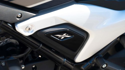 Hero Hunk 440, una naked A2 de iniciación con un precio muy loco