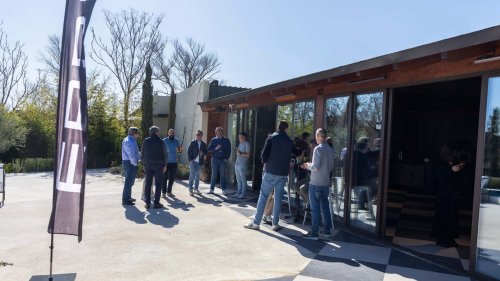 EBRO pone a prueba su gama electrificada en un Eco Rally