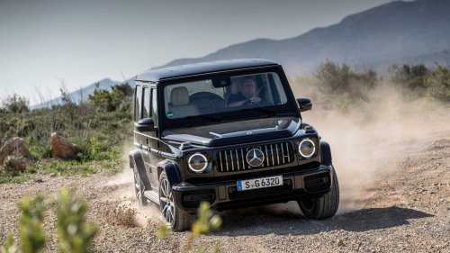 Mercedes Dealership Workers Reveal What Kind Of Car They Drive. Viewers Can’t Believe What They’re Paying