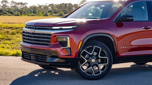 'Guessing It's a Ford Explorer:' Woman Says People Always Think She's a Cop. Why Does She 'Love' It?