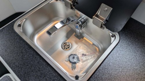 ¿Interesado en una camper diminuta? La Suzuki Carry japonesa es un 'gran' ejemplo