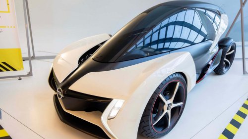 Opel y Zaragoza, una historia de amor a lo largo de cuatro décadas