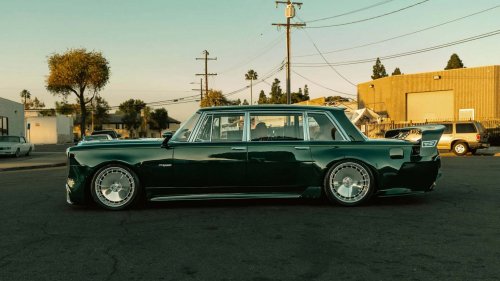 Insane: This Mercedes 600 Restomod Packs Modern S-Class Technology