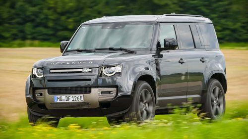 Land Rover Defender P300e im Test: Sanftmütiger Offroad-Gigant