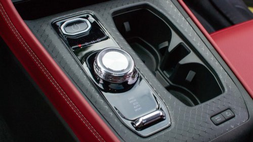 ‘It’s a Jeep Thing:’ Man Parks Jeep Wagoneer S Outside With Half Charge. Then He Tries to Drive It 2 Days Later