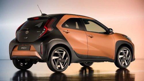 Nuevo Toyota Aygo X Cross 2026: ¿precio y oferta Hybrid? ¡Eco + GR SPORT + 7 cm!