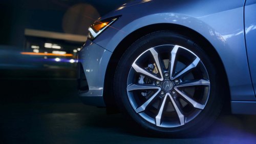 Couple Leaves After Acura Dealership Won't Come Down $1,500 to Advertised Price. Then the Husband Gets a Call