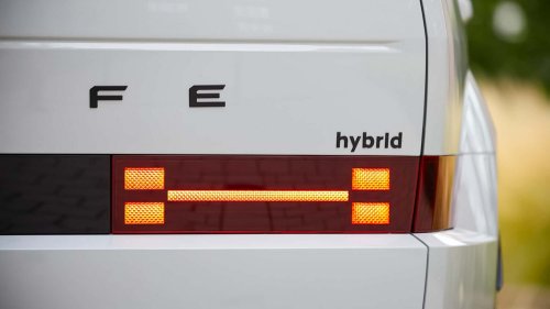 Hyundai Santa Fe Hybrid: Mehr Leistung und höhere Anhängelast