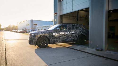 New BMW X5: First Official Look