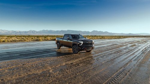 Chevrolet Celebrates America's Birthday With Special Stars and Stripes Graphics