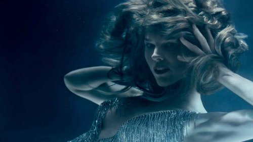 Le Calendrier Pirelli 2026 célèbre l'union entre l'homme et la nature