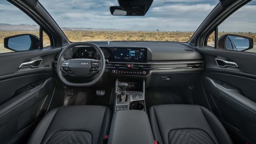 Atlanta Woman Gets Kia Sportage for the Look. Why Is Everyone Saying She Made a Mistake?