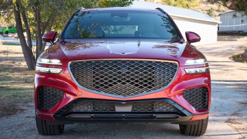 ‘I Seriously Can’t Figure It Out:’ Car Salesman Says No One Is Buying This ‘Gorgeous,’ Loaded Genesis. Then He Learns Why