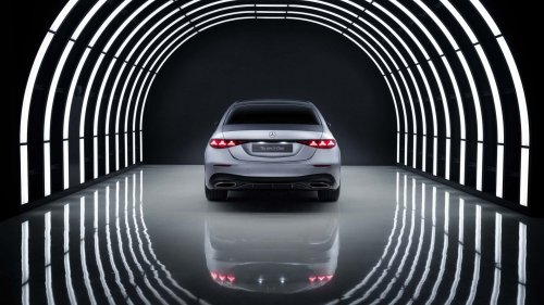 The New S-Class Has A Flat-Plane V8. Here's Why That's Weird