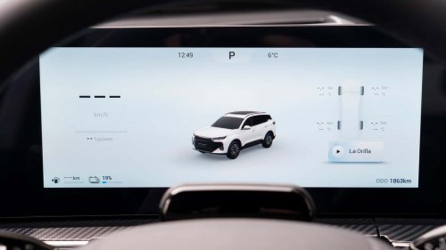 Desde 32.990 €, PHEV con 279 CV y 90 km eléctricos. Así es la oferta del Ebro s700