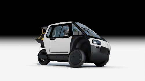 L'étrange voiture électrique à pédales