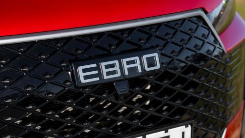 211 CV, híbrido, y desde 19.990 € con descuento, para esta oferta del EBRO s400