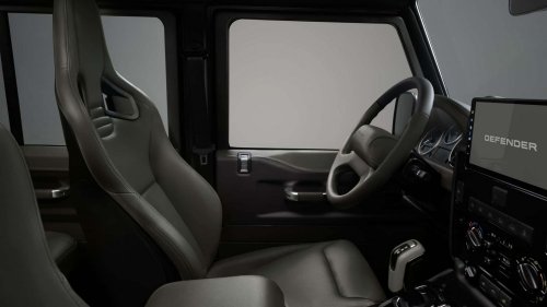 Land Rover Spends 300 Hours Painting a Classic Defender V-8