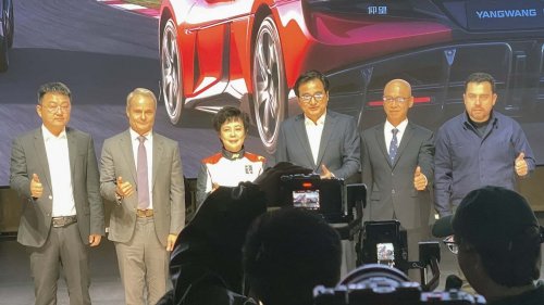 Híbrido 5.0, IA, recarga de 1.000 kW: ¿qué le ha dicho Stella Li a Europa?