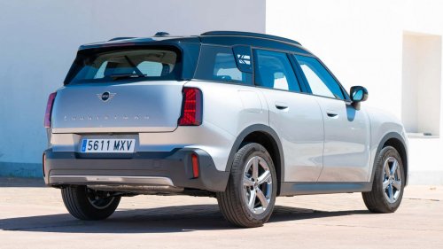 "Si te digitalizas demasiado, pierdes la conexión": MINI no eliminará botones