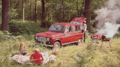Un Renault 4 Plein Air, vendido por casi 100.000 euros en Rétromobile