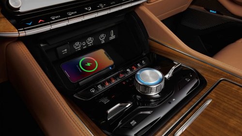 2026 Jeep Grand Wagoneer Is Way Cheaper, Gets a Range-Extended Powertrain