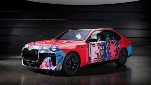 BMW i7 als mobile Leinwand auf der Frieze Seoul 2025