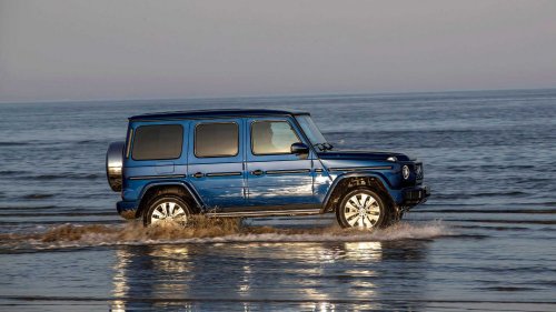 Mercedes Dealership Workers Reveal What Kind Of Car They Drive. Viewers Can’t Believe What They’re Paying