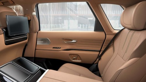 Toyota Century SUV 2025 Jendela Sampingnya Bisa Diredupkan