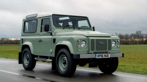 ¿Cuánto vale el último Land Rover Defender Classic construido?